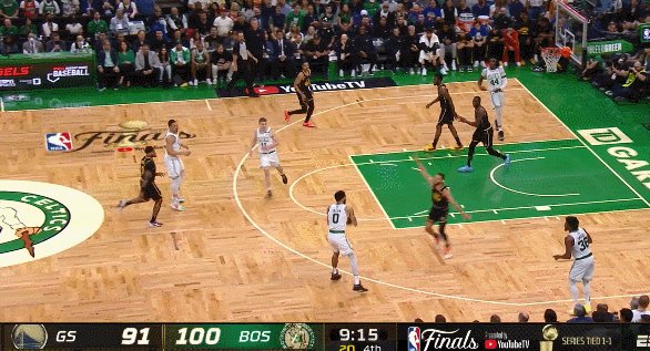 1654863296198021951.gif 5.gif